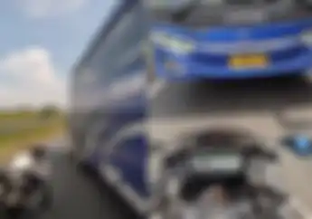 Keren Nih Anak Motor, Bus Dihadang Pemotor Honda CBR150R di Jalan Lingkar Tegal-Brebes