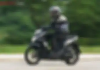 Pijakan Honda BeAT Itu Sempit, Jangan Asal Manuver Kalau Tidak Mau Celaka