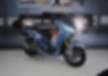 Modifikasi Motor Yamaha Lexi Tema Kartun Diskesta Pakai Spidol dari Jepang, Kaki-kaki Mewah