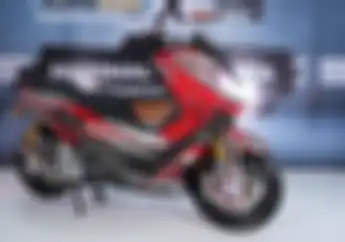 Modifikasi Motor Yamaha NMAX Racing Abis, Rem Depan Double Disc Ini Part Mewah Lainnya