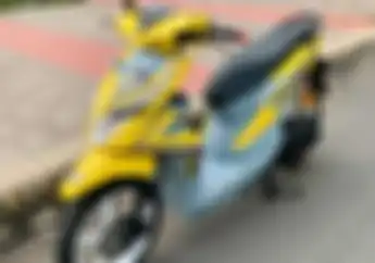 Berani Nyentrik Modifikasi Motor Honda BeAT Warna Kontras Tambah Aksesoris Kece