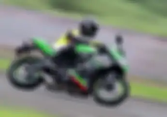 Kabar Baik Bro, Pirelli Indonesia Siap Bikin Ban Sport 250 Biar Cornering Makin Asyik
