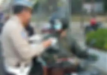 3 Huruf Ini Bikin Pemotor Bisa Kena Operasi Patuh 2023, Cek Helm Kalian Bro