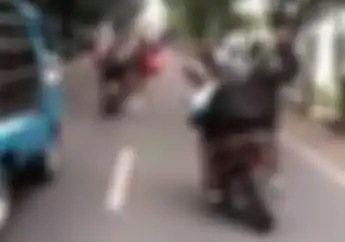 Ketemu Begal atau Geng Motor di Bandung, Keluarin HP Hubungi Nomor Darurat Ini