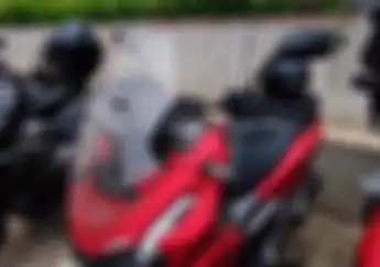 Cuma Ada di Motor Honda ADV 160 Windshield Bisa Naik Turun, Yamaha NMAX Minder
