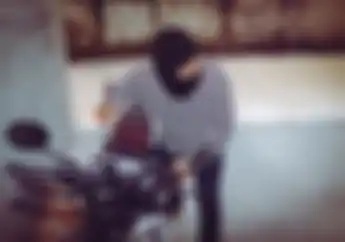 Tanpa Keluar Biaya Begini Cara Mudah Cegah Maling Motor Bawa Kabur Motor