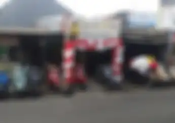 Rayakan Ulang Tahun Pertama Pas Scooter Ajak Bikers Vespa Sunmori Keliling Bekasi
