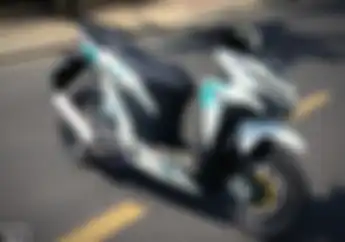 Modifikasi Motor Honda Vario 150 Pede Cakram Ganda di Depan Mirip Moge