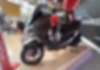 Motor Listrik Polytron Fox R Ada di GIIAS 2023 Sistem Sewa Baterai Lebih Murah
