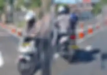 Video Polisi Makassar Coba Ujian Praktik SIM C Terbaru, Malah Keluar Jalur