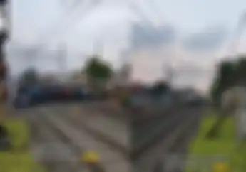 Kacaunya Para Pemotor Terobos Palang Pintu di Jakarta Timur Kereta Sampai Ngalah Berhenti