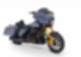 Modifikasi Motor Harley-Davidson Street Glide Siap Balapan, Part Kelir Emas Jadi Makin Mewah