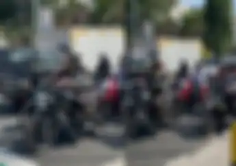 Kocak, Video Kamen Rider Naik Motor Yamaha XSR 155 Sambil Sapa Pemotor