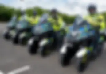 Seram Lihat Modifikasi Motor Polisi Inggris, Pakai Tiga Roda Dan Bisa Jalan Tanpa Bensin