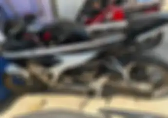 Motor Sport Honda CBR150R Tahun 2017 Dijual Murah Meriah Mulai Rp 6 Jutaan Bonus Modifikasi Keren