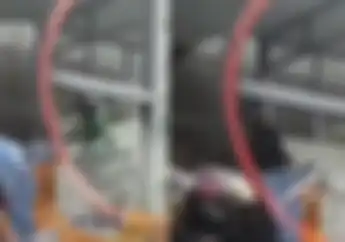 Ngawur, Video Pemotor Honda BeAT dan Lainnya Lawan Arah Sampai Terobos Halte BRT Semarang