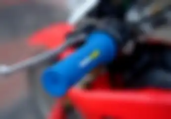 Hayaidesu Rilis Handgrip Baru Untuk Pecinta Modifikasi Motor, Semua Tipe Motor Ada!