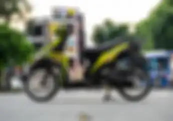 Jadi Tampak Mahal, Modifikasi Motor Murah Yamaha Mio M3 Ala Vietnam Look Kaki-Kakinya Kinclong