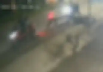 Pakai Modus Pukuli Adik, Maling Leluasa Bawa Kabur Motor Korban di Gresik Sasaran Anak Sekolah