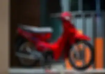 Keren Modifikasi Motor Honda Supra Bapak Merah Merona Gaya Thailook Pakai Mesin 125 cc