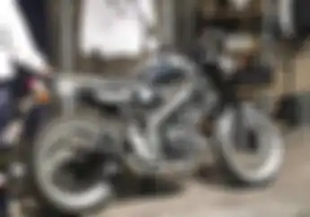 Kinclong Bener Modifikasi Motor Adik Yamaha XSR 155 Body Berlapis Krom
