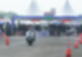 Drag Bike Skuter Tuning Banjir Peserta 583 Starter di Lanud Rumpin