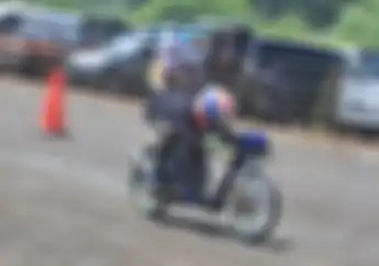 Ini Alasan Gaya Superman Tidak Boleh Dipakai di Drag Bike Skuter Tuning
