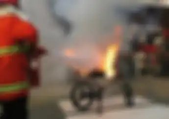 Jangan Dibeli Motor Listrik yang Menggunakan Baterai Tipe Ini Bobotnya Sangat Berat dan Cepat Mati