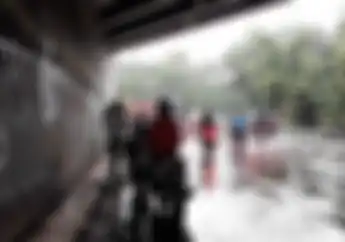 Ingat Pemotor Jangan Sembarang Neduh di Underpass Saat Hujan, Denda Tilangnya Lumayan