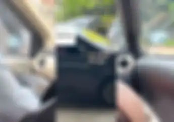 Kacau, Video Mobil Toyota Calya Dihujat Karena Pakai Spion Motor Ini				