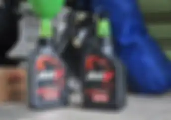 Oli Balap Merek Terkenal Ternyata Tidak Cocok Dipakai Untuk Harian Karena Ini