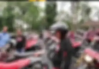 Kepala Desa Full Senyum 257 Honda CRF150 dan Yamaha NMAX Dibagikan Untuk Kendaraan Dinas Kabupaten Wonosobo