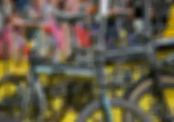 Jaga Lingkungan Tetap Sehat, Produsen Motor Listrik United Kasih Ratusan Kendaraan Praktis Buat Siswa dan Guru