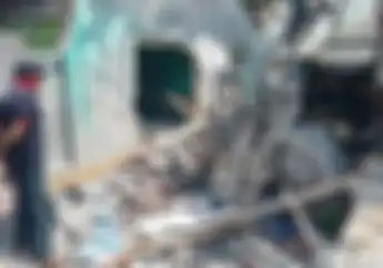 Kecelakaan Truk Pengangkut Galon Tabrak Motor dan Rumah Hingga Rata di Cianjur Dua Orang Tewas