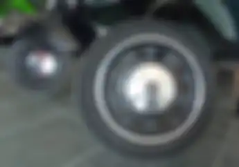 Pelek Scarlet Racing Buat Modifikasi Vespa Klasik Pasang Ring 12 Tak Perlu Ganti Tromol