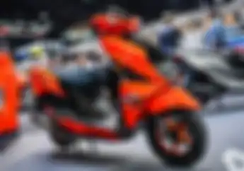 Modifikasi Motor Suzuki Avenis Gaya Racing Pakai Livery Moge Sport Keren