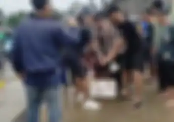 Sudah Pura-pura Jadi ODGJ, Maling Motor di Sukabumi Tetap Digebuki Warga