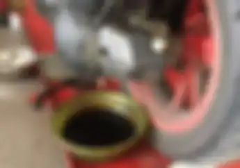 Mekanik Ungkap Pentingnya Ganti Oli Mesin Setelah Motor Dipakai Turing Jauh