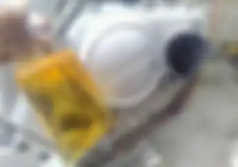 Ahli Pelumas Jelaskan Tiga Fungsi Utama Oli Mesin yang Tak Bisa Digantikan Minyak Goreng