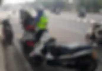 Langsung Kapok Naik Motor Belum Punya SIM Kena Tilang Kendaraan Langsung Disita Polisi