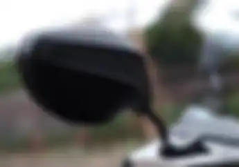 Ternyata Spion Cuma Satu Tak Ditilang Simak Undang-undang dan Penjelasan Polisi