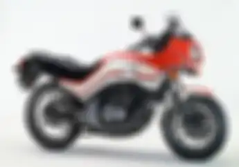 Kawasaki Ninja ZX-25R Salim, Mesin Motor Suzuki Jadul Ini 250 cc 4 Silinder