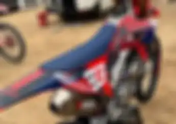 Sudah Tahun Baru Marc Marquez Masih Pakai Motor Honda Buat Latihan Sampai Pakai Stiker Ducati!