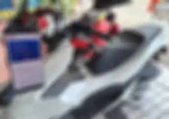 Uang Cair Hanya Satu Jam Jual Motor Bekas di Planet Ban Siapkan STNK BPKB Terbuka di Ratusan Cabang