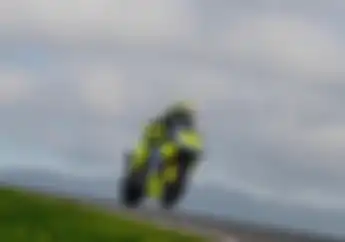 Penasaran Kenapa Valentino Rossi Tetap Geber Yamaha Padahal Timnya Pakai Ducati