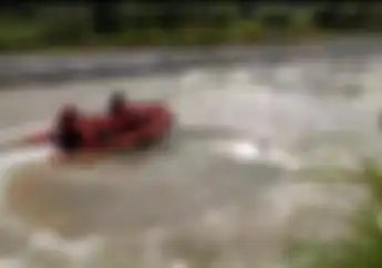 Sedih Warga Serang Banten Tersenggol Motor Hingga Hanyut di Sungai Sentul Sampai Kini Belum Ditemukan