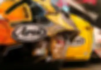 Modifikasi Helm Arai RX-7X Pakai Spoiler Airbrush, Rapih Mirip Bawaan Pabrik