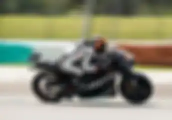 Adik Valentino Rossi Beberkan Perbedaan Motor MotoGP Honda dengan Ducati
