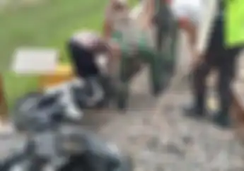 Motor Honda Vario Ringsek Ditabrak Kereta Api di Kediri Ajaib Pengendara Selamat