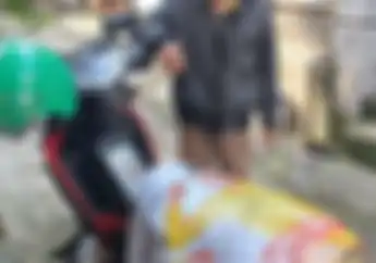 Jangan Buang Spanduk Caleg Bisa Bikin Aman Jok Motor dari Cakaran Kucing